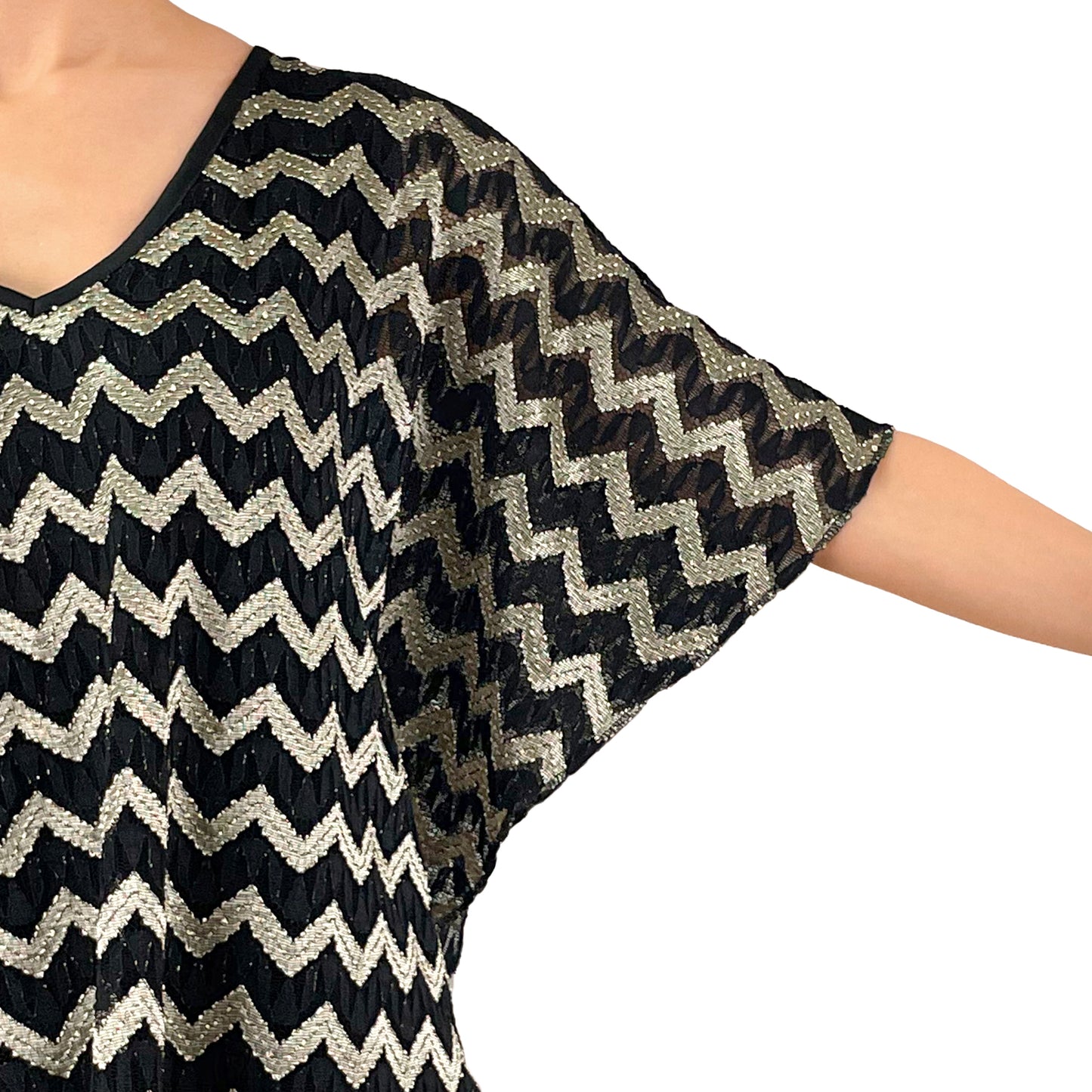 Shiny Gold/Black Chevron Lace V-Neck 3/4 Sleeve Poncho